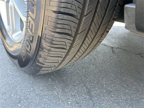 Used 2025 Ford Explorer Active w/ Active Comfort Package image 22