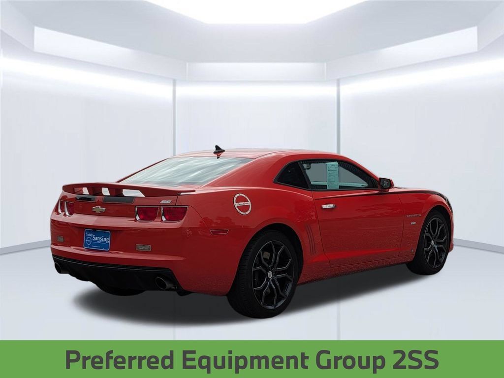 Used 2010 Chevrolet Camaro SS w/ RS Package RWD image 7