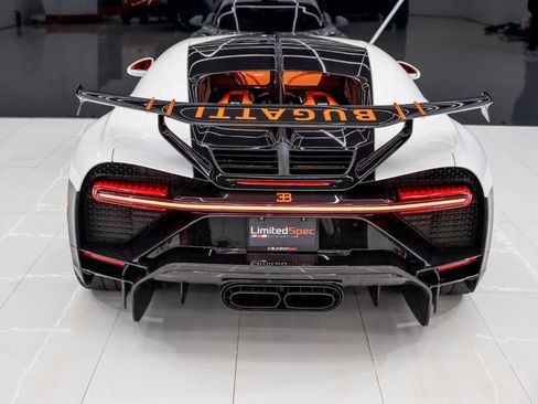 Used 2022 Bugatti Chiron Pur Sport image 27