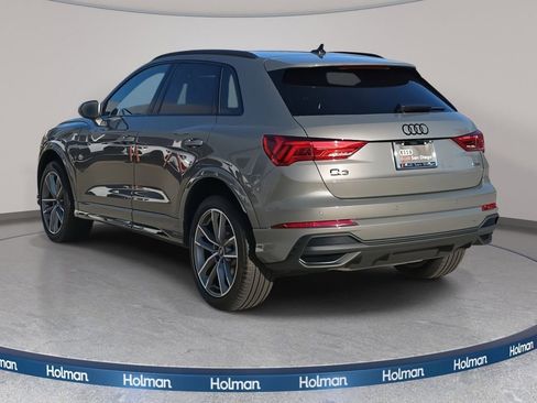 Used 2025 Audi Q3 2.0T Premium w/ Convenience Package image 5