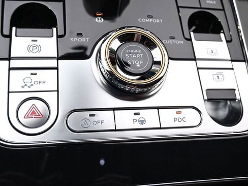 Used 2020 Bentley Flying Spur W12 AWD/4WD image 37
