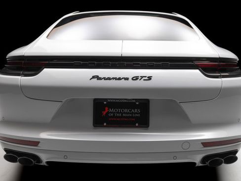 Used 2020 Porsche Panamera GTS w/ Premium Package Plus image 26