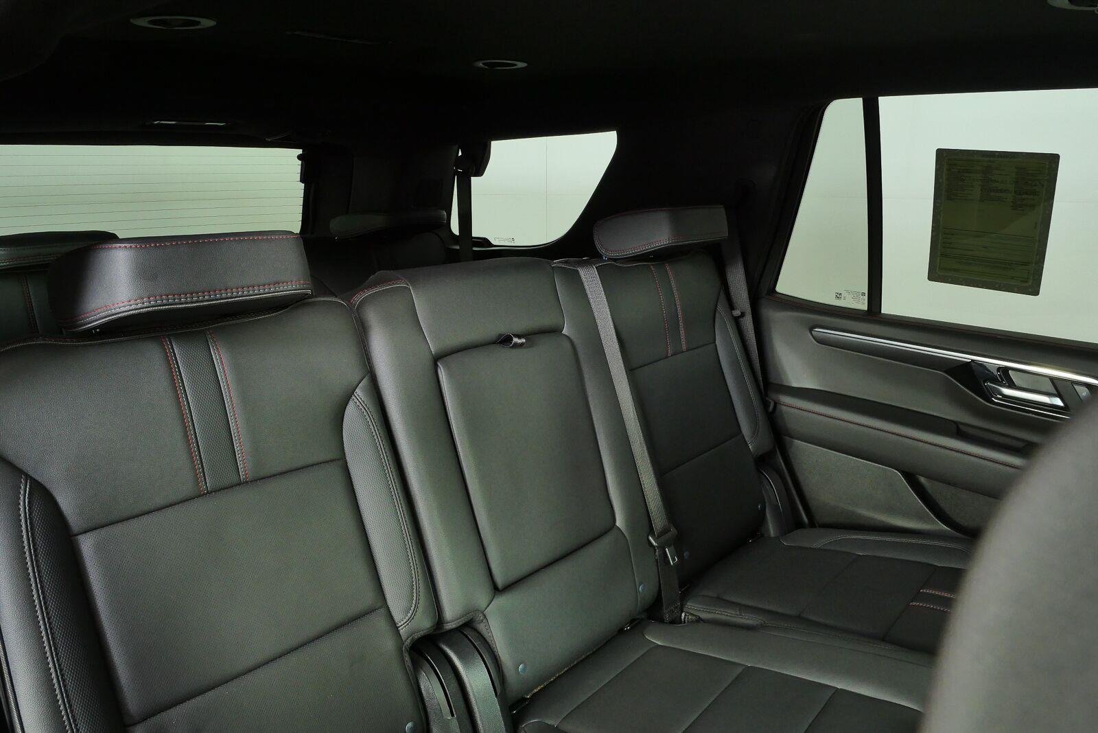 Used 2025 Chevrolet Tahoe RST w/ Comfort Package AWD/4WD image 19