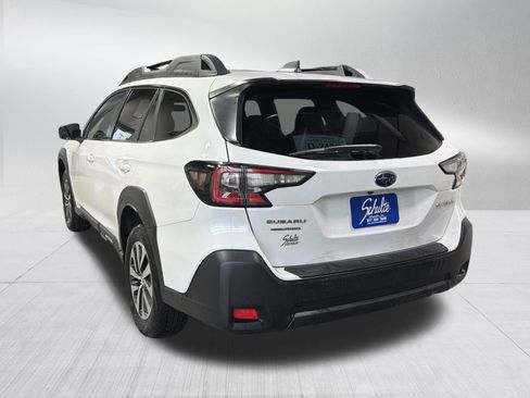 Certified 2023 Subaru Outback Premium image 5