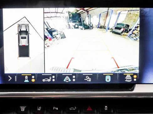 Used 2024 Chevrolet Silverado 3500 LTZ w/ LTZ Premium Package image 30