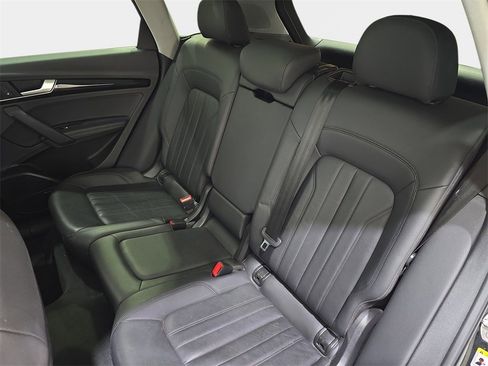 Used 2020 Audi Q5 2.0T Premium Plus w/ Premium Plus Package image 15