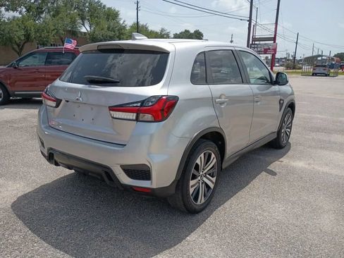 Used 2022 Mitsubishi Outlander Sport ES FWD image 5
