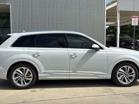 Used 2023 Audi Q7 3.0T Prestige AWD/4WD image 8
