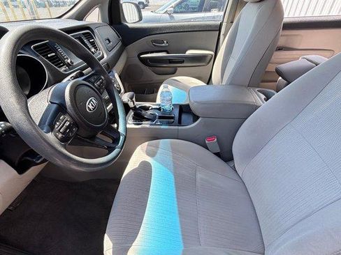 Used 2020 Kia Sedona L FWD image 7