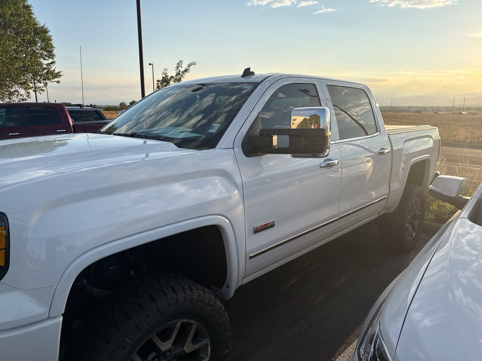Used 2014 GMC Sierra 1500 SLT AWD/4WD image 1