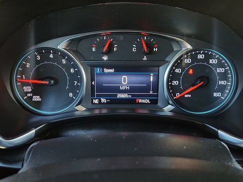 Used 2024 Chevrolet Equinox LT FWD image 41