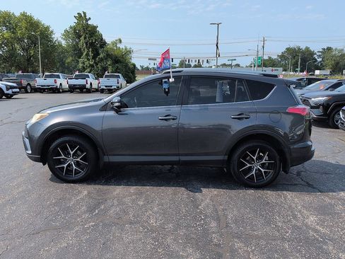 Used 2017 Toyota RAV4 SE w/ Power Extra Value Package AWD/4WD image 4
