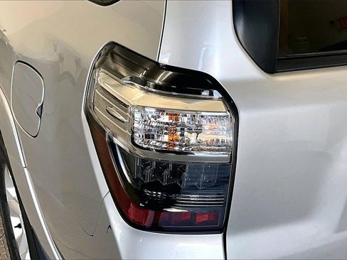 Used 2024 Toyota 4Runner SR5 image 30