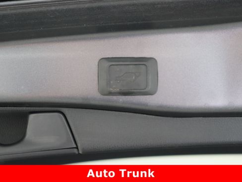 Used 2023 Toyota RAV4 Limited image 35