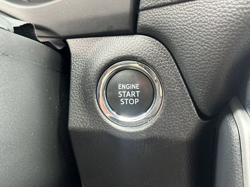 Used 2025 Toyota RAV4 XLE w/ Convenience Package AWD/4WD image 25