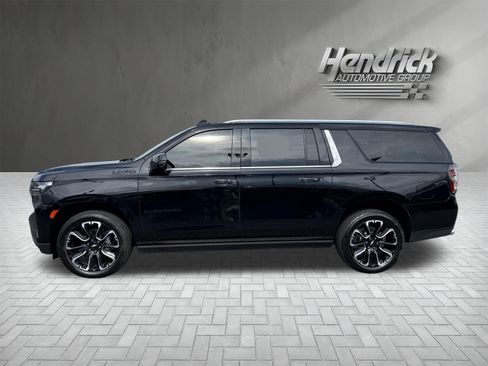 Used 2023 Chevrolet Suburban High Country w/ Premium Package AWD/4WD image 7