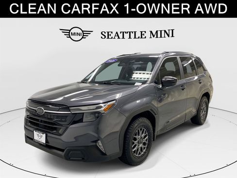 Used 2025 Subaru Forester Touring image 1