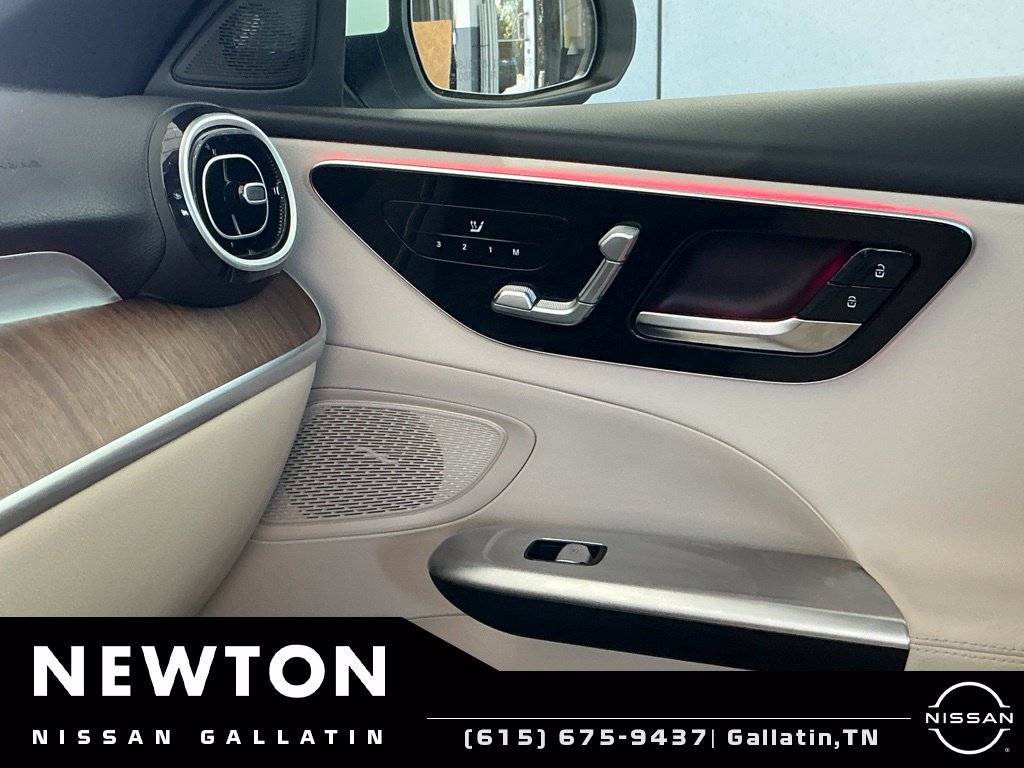 Used 2025 Mercedes-Benz C 300 4MATIC Sedan image 14
