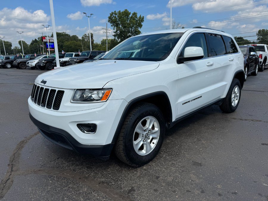 Used 2014 Jeep Grand Cherokee Laredo w/ Quick Order Package 23E AWD/4WD image 1