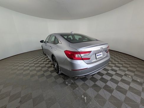 Used 2021 Honda Accord Touring image 11