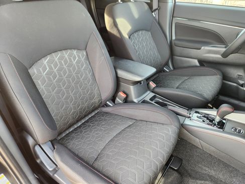 New 2025 Mitsubishi Outlander Sport AWD image 11