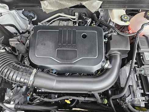 Used 2025 Chevrolet Blazer LT image 19