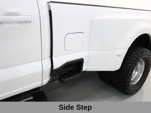 Used 2023 Ford F350 Lariat w/ FX4 Off-Road Package AWD/4WD image 46