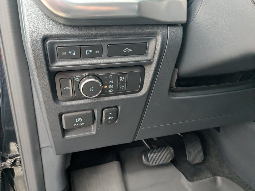 Used 2022 Ford F150 Lariat w/ Equipment Group 502A High AWD/4WD image 19