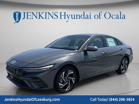 New 2026 Hyundai Elantra Limited FWD image 14