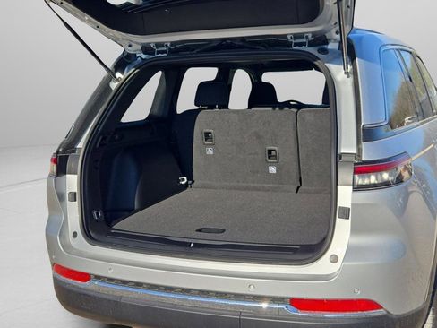 New 2025 Jeep Grand Cherokee Laredo X RWD image 26