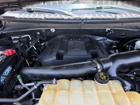 Used 2018 Ford Expedition Limited w/ Equipment Group 302A RWD image 36