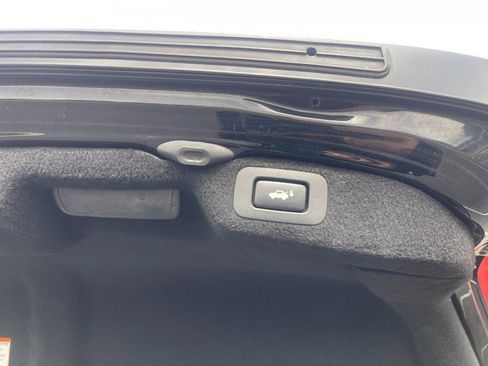 Used 2015 Lexus LS 460 AWD w/ Comfort Package image 15