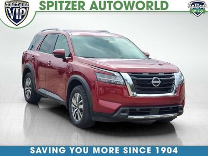Used 2023 Nissan Pathfinder SL