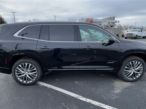 New 2025 Buick Enclave Avenir w/ Super Cruise Package image 2
