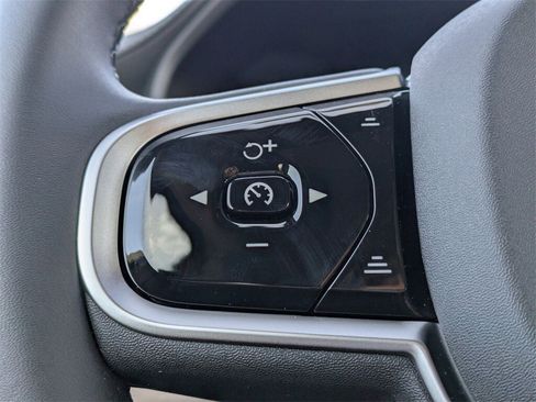 New 2026 Volvo XC90 T8 Plus image 36