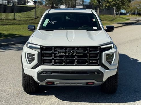 New 2025 GMC Canyon AT4 w/ Nightfall Edition image 9