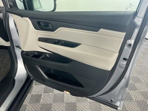 Certified 2026 Honda Odyssey EX-L image 33