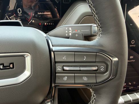 New 2026 GMC Yukon XL Denali Ultimate AWD/4WD image 31