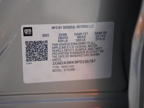 Used 2023 Cadillac CT4 Luxury w/ Cold Weather Package RWD image 39