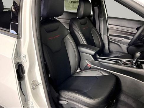New 2026 Jeep Compass Trailhawk AWD/4WD image 11