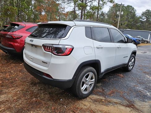 Used 2023 Jeep Compass Latitude w/ Sun and Sound Group image 10