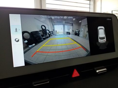 Certified 2024 Hyundai Ioniq 5 SE RWD image 8