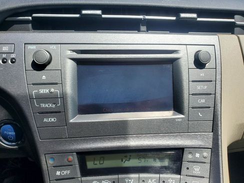 Used 2015 Toyota Prius Two FWD image 22
