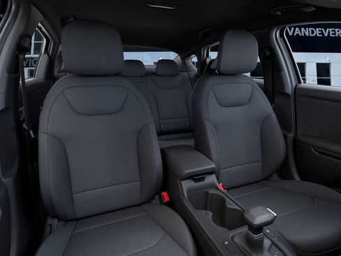 New 2026 Kia K4 FWD image 17