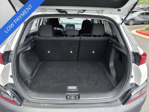 Used 2022 Hyundai Kona SEL FWD image 9