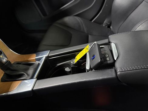 Used 2016 Volvo S60 T5 Inscription Platinum image 13