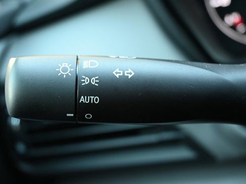 Certified 2025 Subaru Legacy Premium image 28