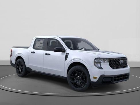 New 2025 Ford Maverick XLT w/ XLT Luxury Package AWD/4WD image 7
