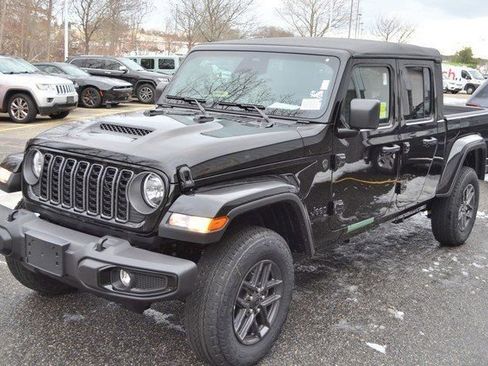 New 2026 Jeep Gladiator Sport image 4