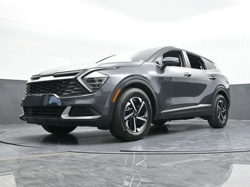 Used 2024 Kia Sportage LX image 52